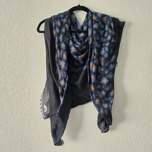 Loft OS Cheetah Print Blue and orange Casula Scarf - Picture 2 of 4